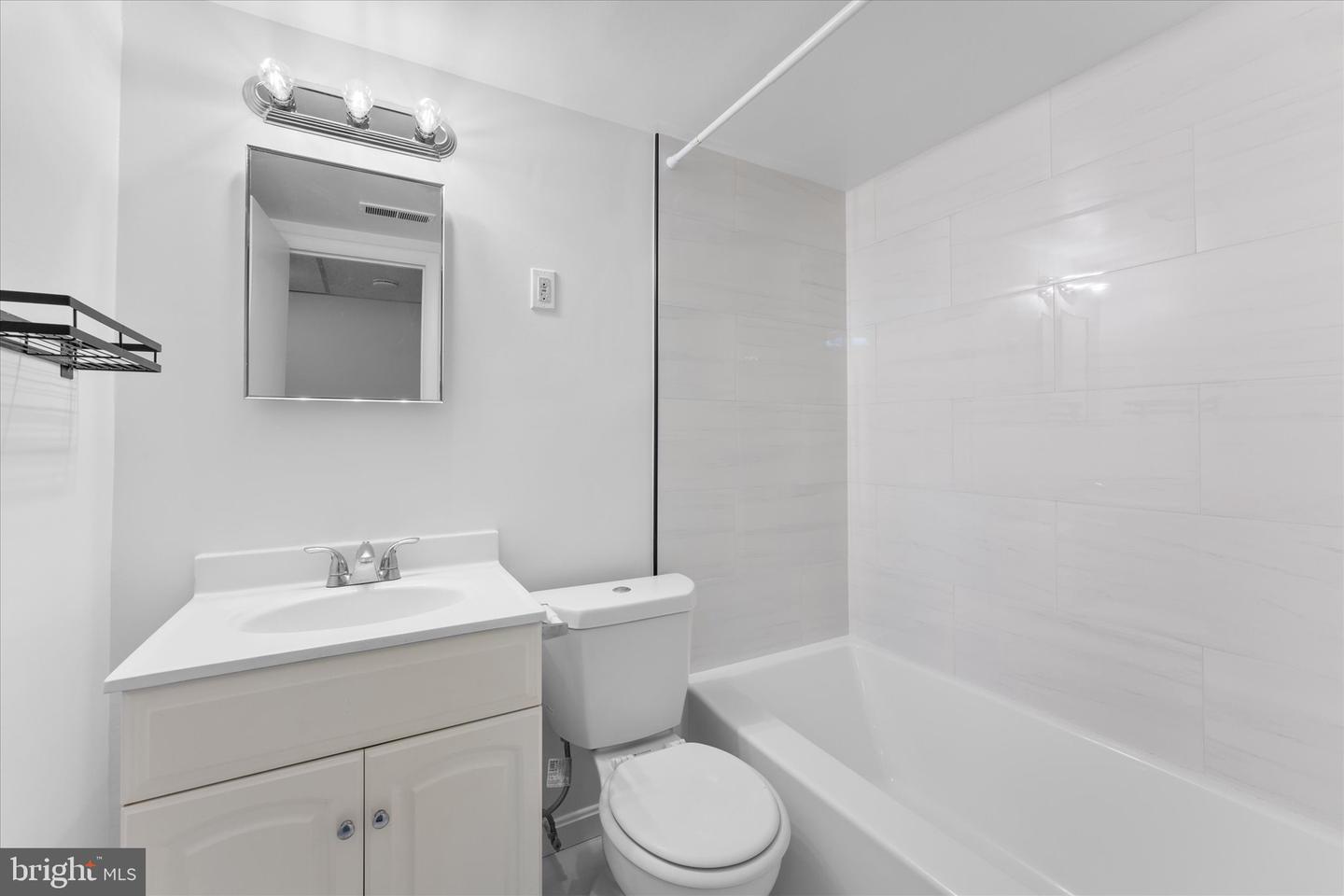 3342 28th St #204 Property Photo 19