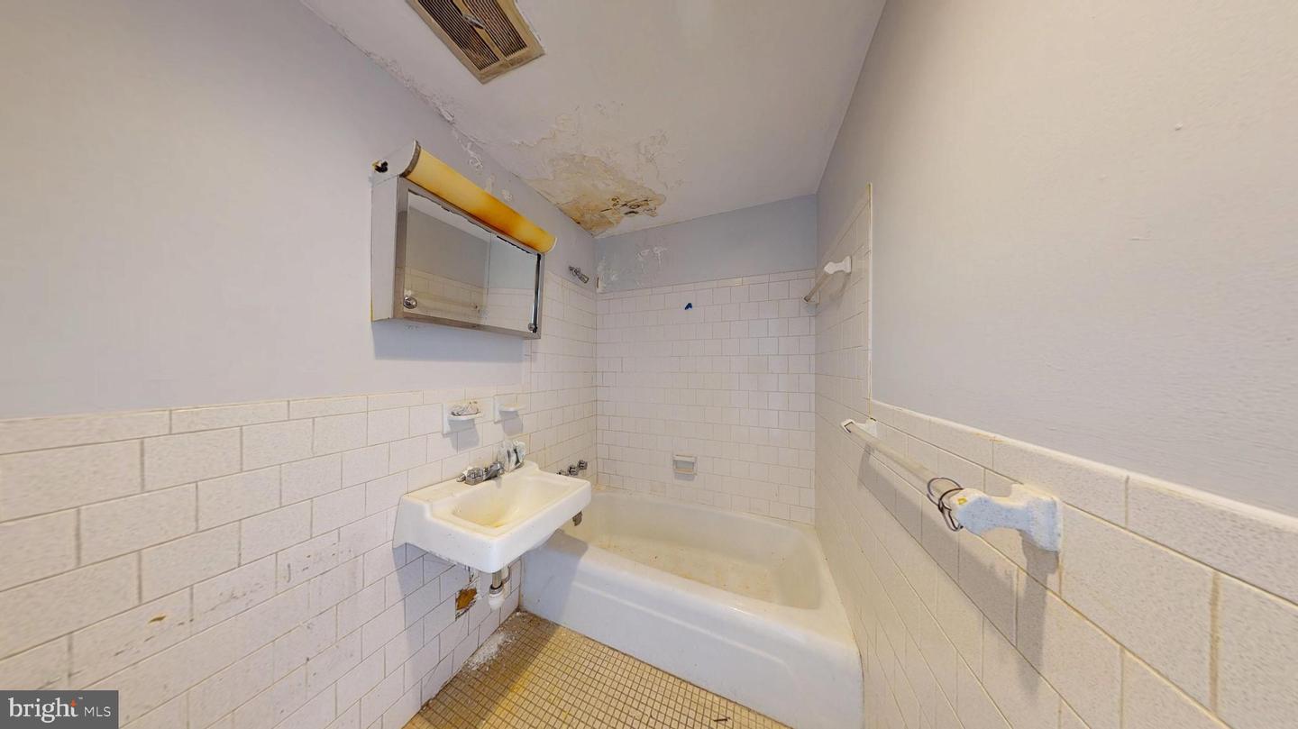4600 Duke St #419 Property Photo 34
