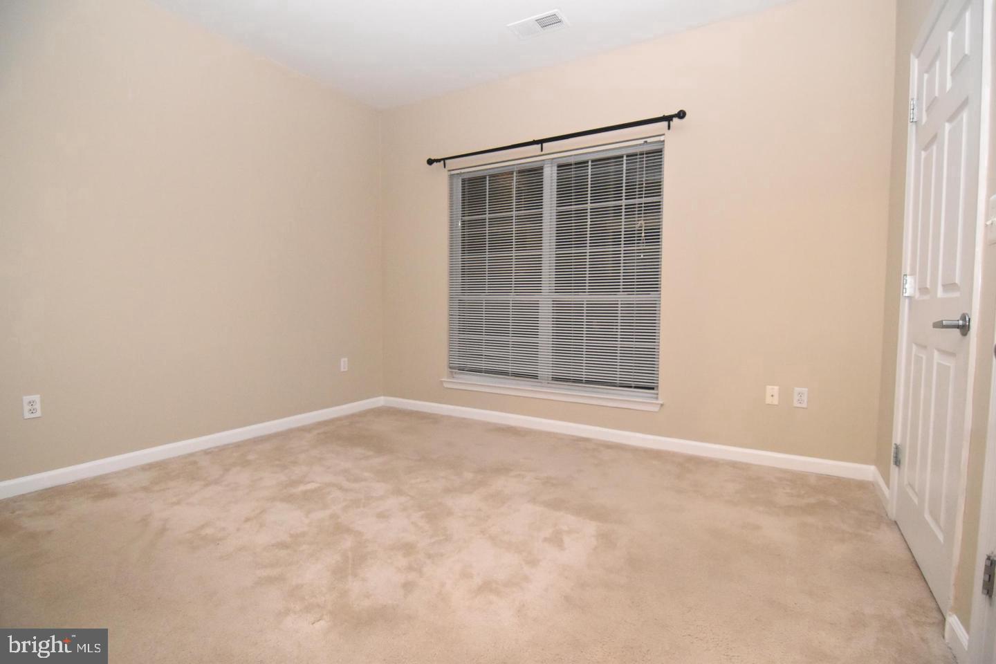 4852 Eisenhower Ave #135 Property Photo 15