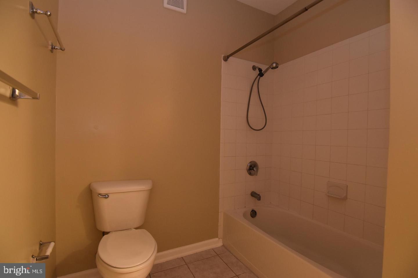 4852 Eisenhower Ave #135 Property Photo 17