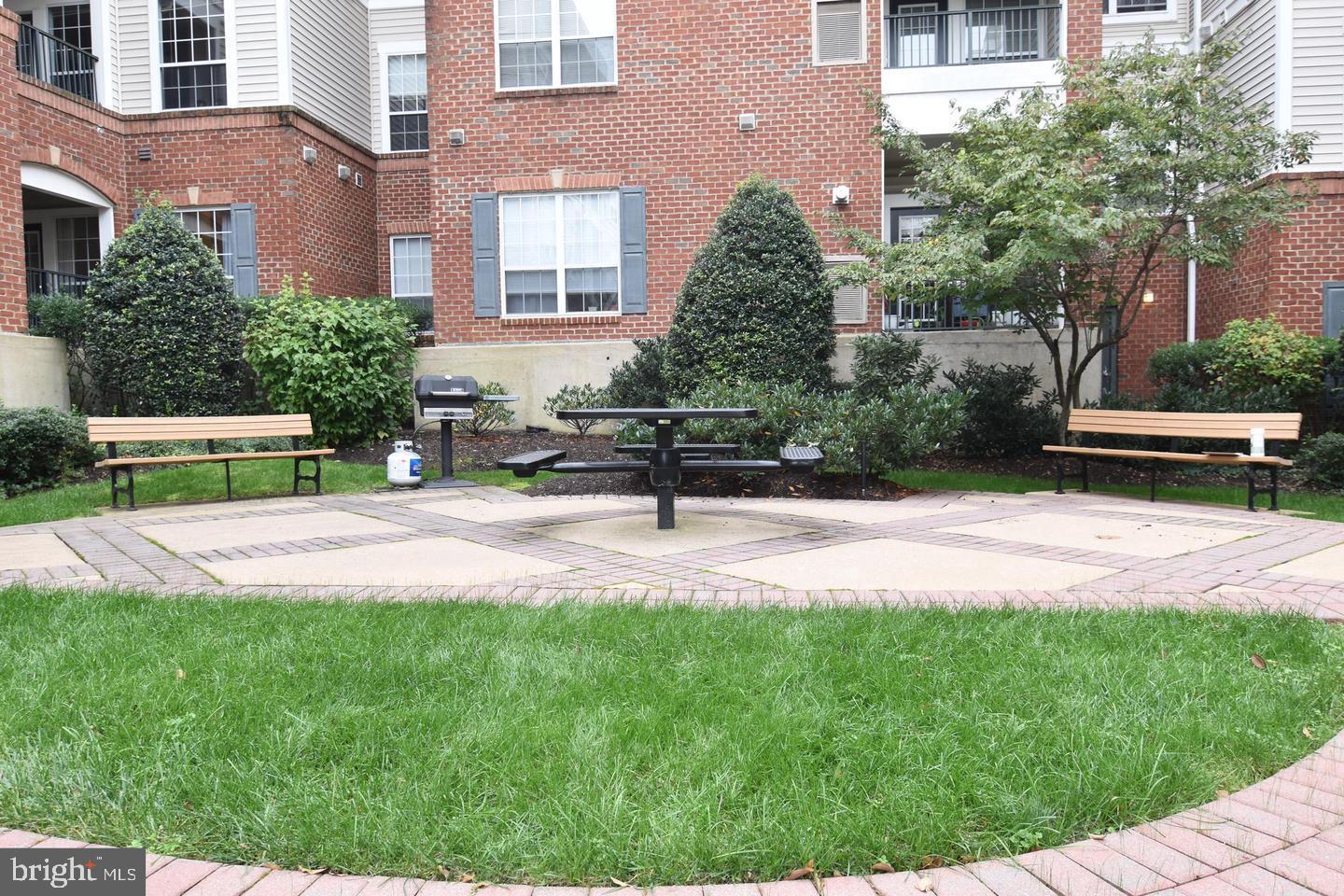 4852 Eisenhower Ave #135 Property Photo 18