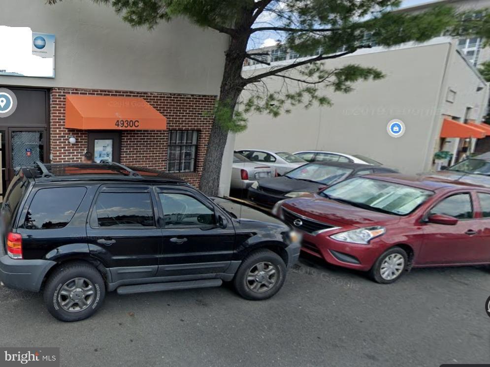 4930 Eisenhower Ave #c Property Photo 4