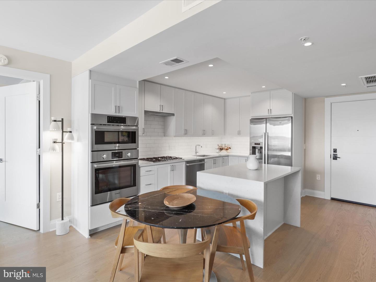 925 N Fairfax St #704 Property Photo 12