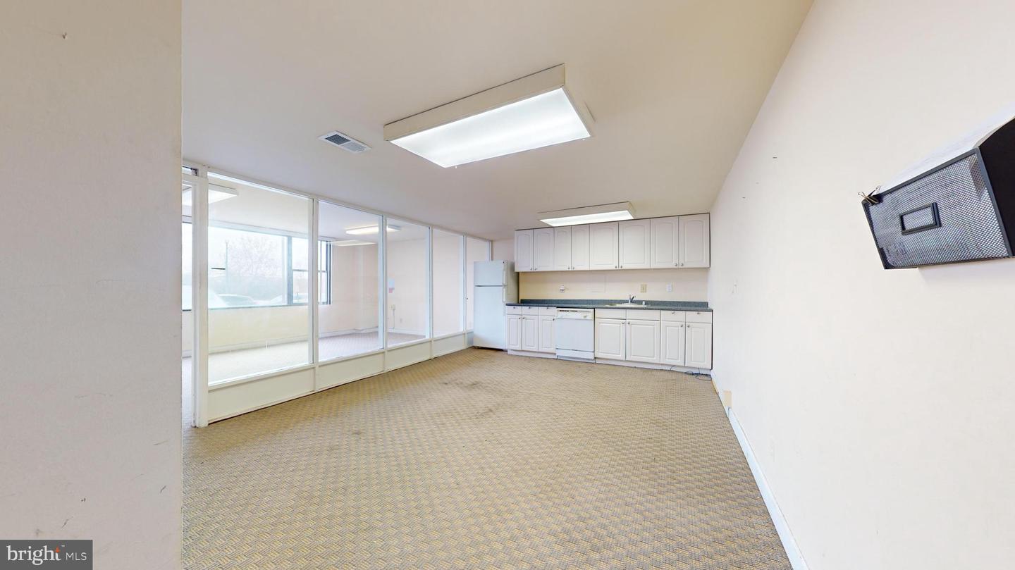 4600 Duke St #328 Property Photo 10