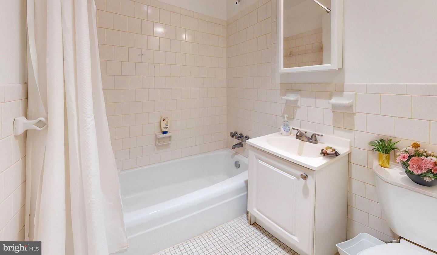 4600 Duke St #328 Property Photo 13