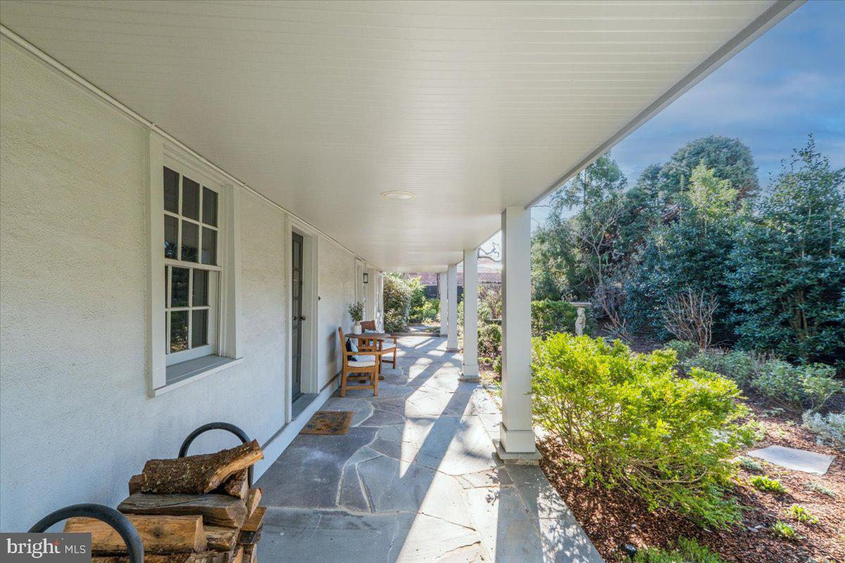 323 N Patrick St Property Photo 5