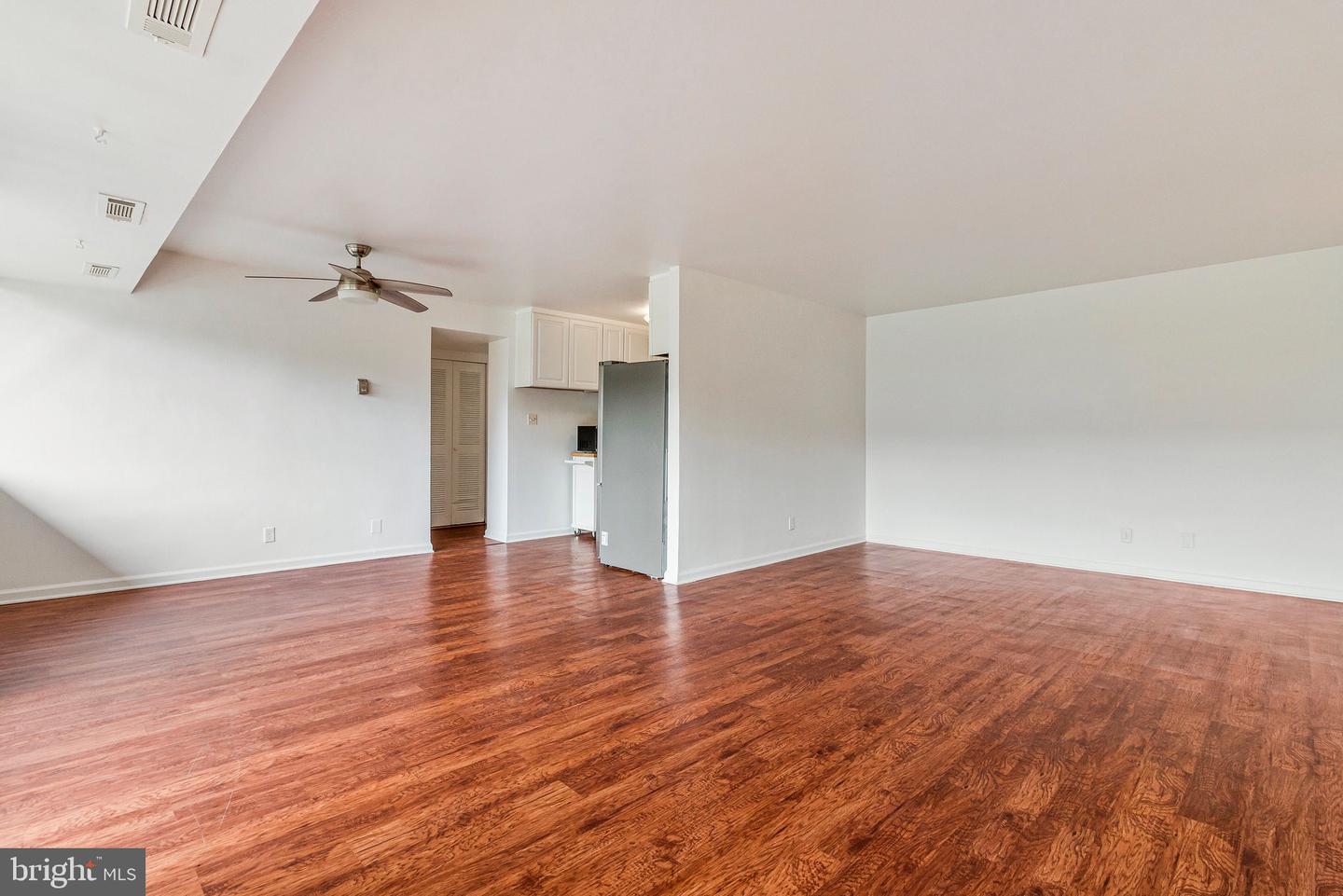 5801 Quantrell Ave #203 Property Photo 3