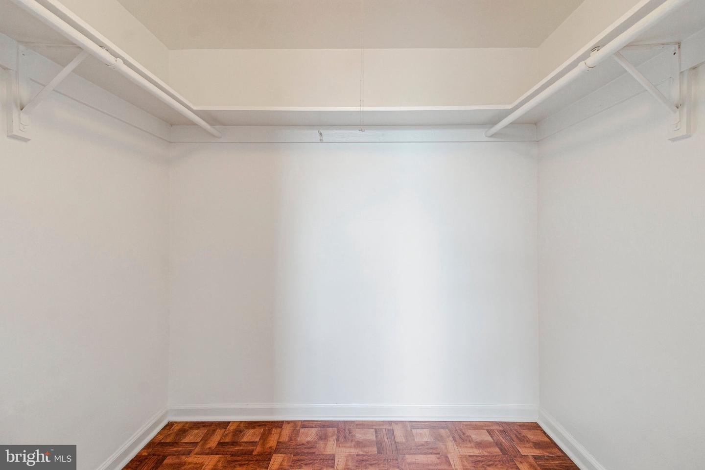 5801 Quantrell Ave #203 Property Photo 14