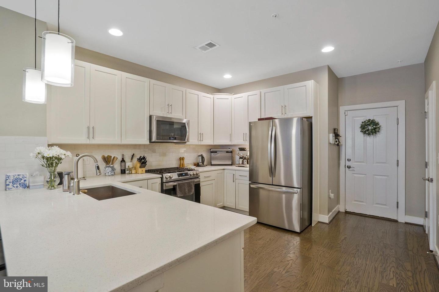 1222 Main Line Blvd #101 Property Photo 8