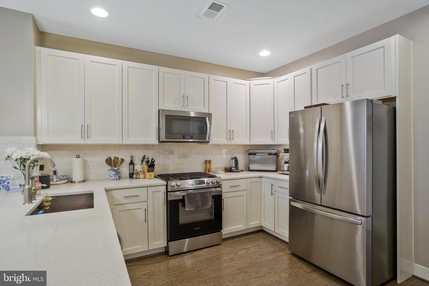 1222 Main Line Blvd #101 Property Photo 9