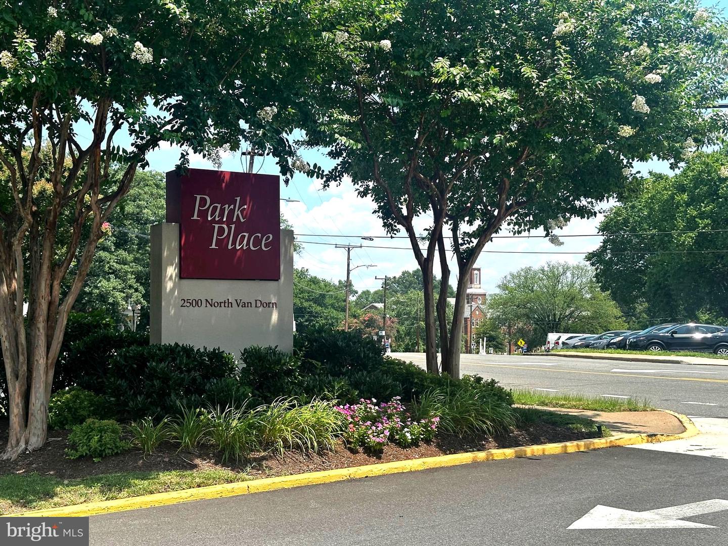 2500 N VAN DORN ST #524