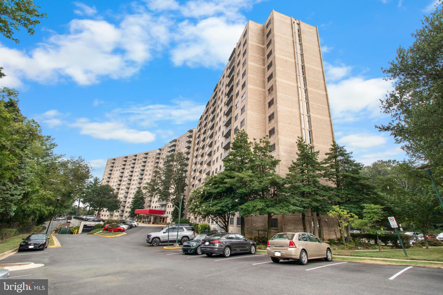 2500 N Van Dorn St #524 Property Photo 4