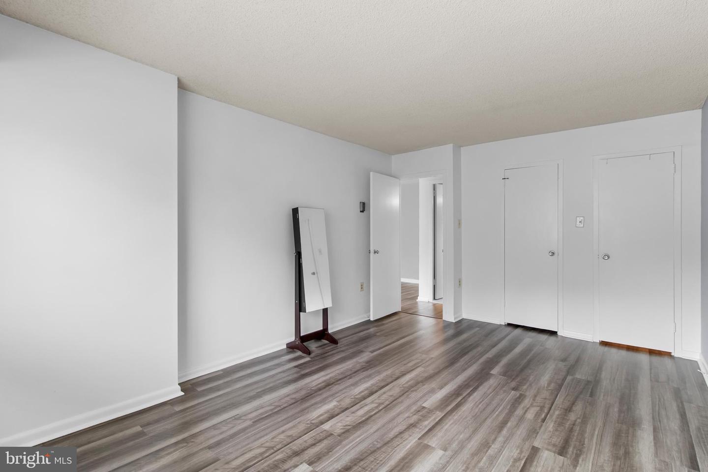 2500 N Van Dorn St #524 Property Photo 28