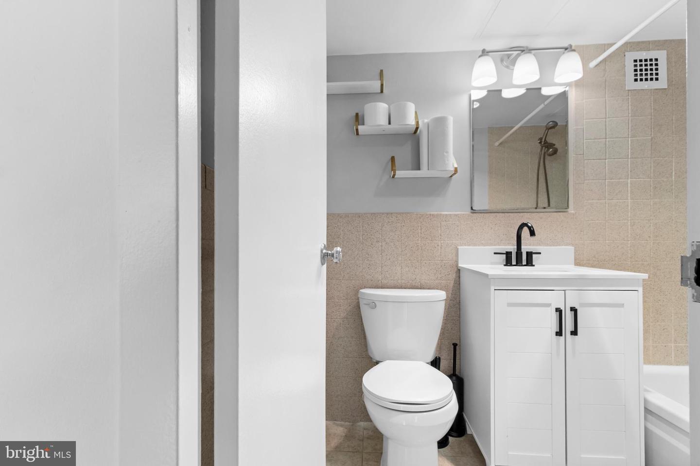 2500 N Van Dorn St #524 Property Photo 30