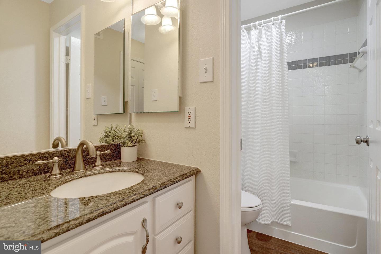 3315 Wyndham Cir #2235 Property Photo 23