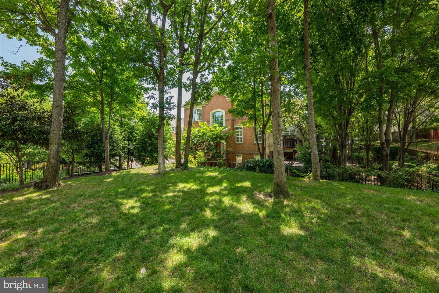 4648 Lambert Dr Property Photo 43