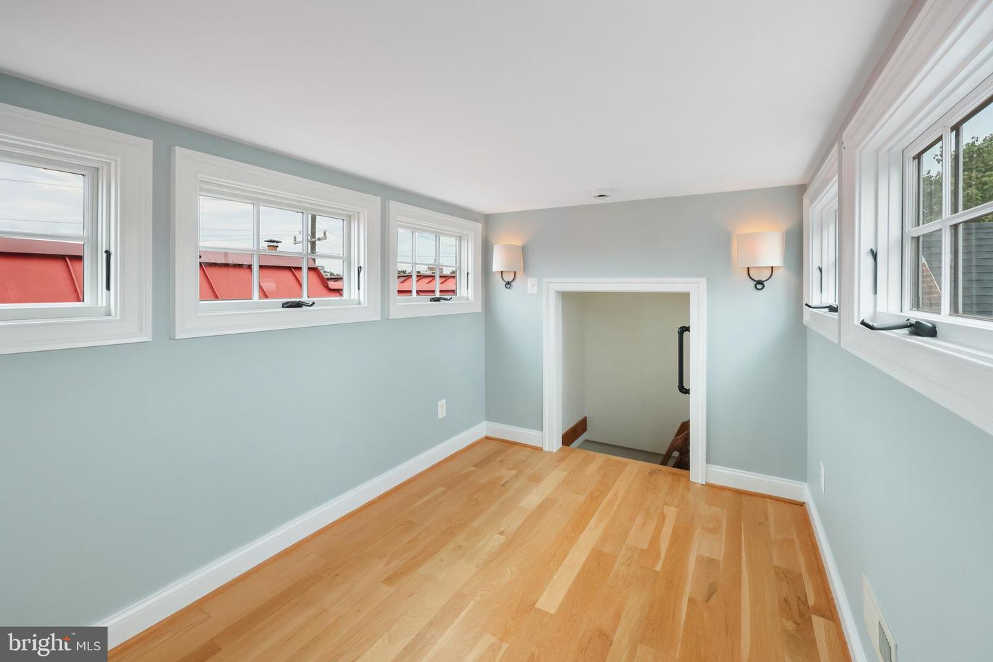 607 S Saint Asaph St Property Photo 23