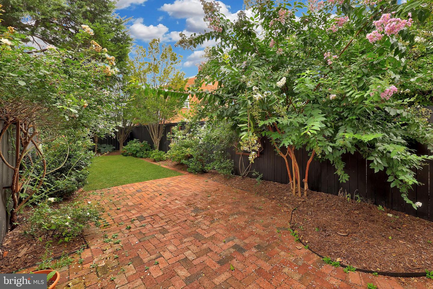 607 S Saint Asaph St Property Photo 35