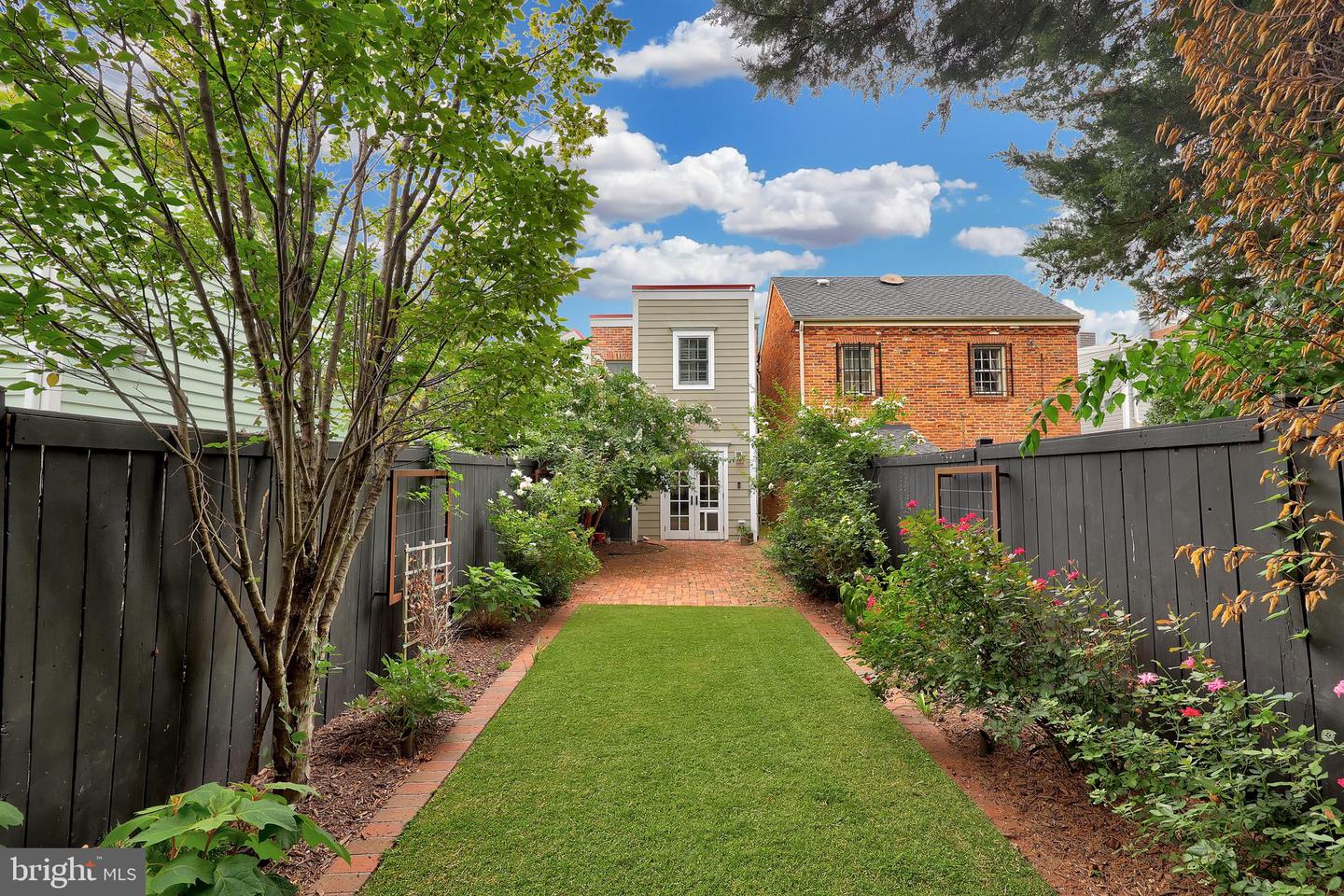 607 S Saint Asaph St Property Photo 37