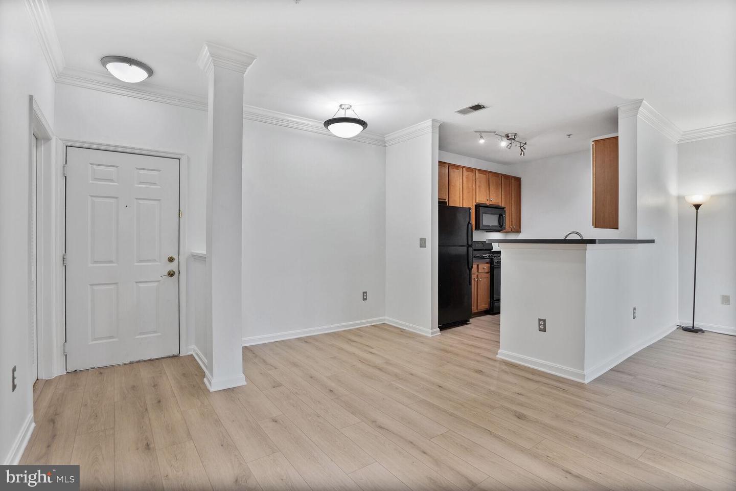 4854 Eisenhower Ave Property Photo 1