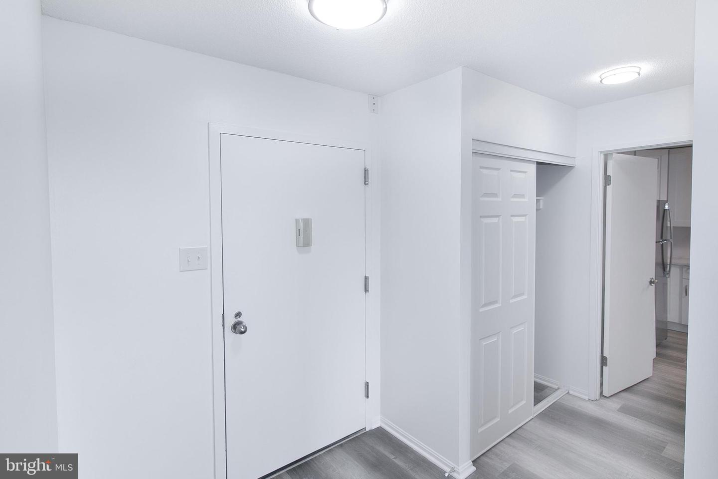 307 Yoakum Pkwy #1024 Property Photo 6