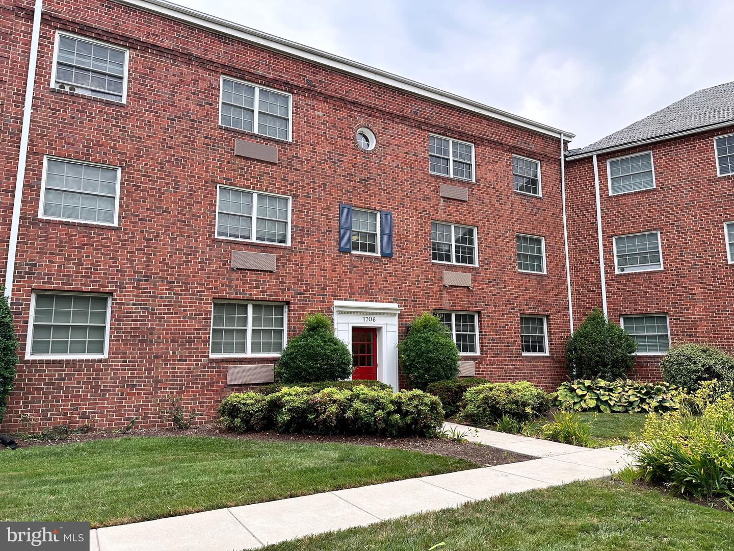 1706 W Abingdon Dr #101 Property Photo 1