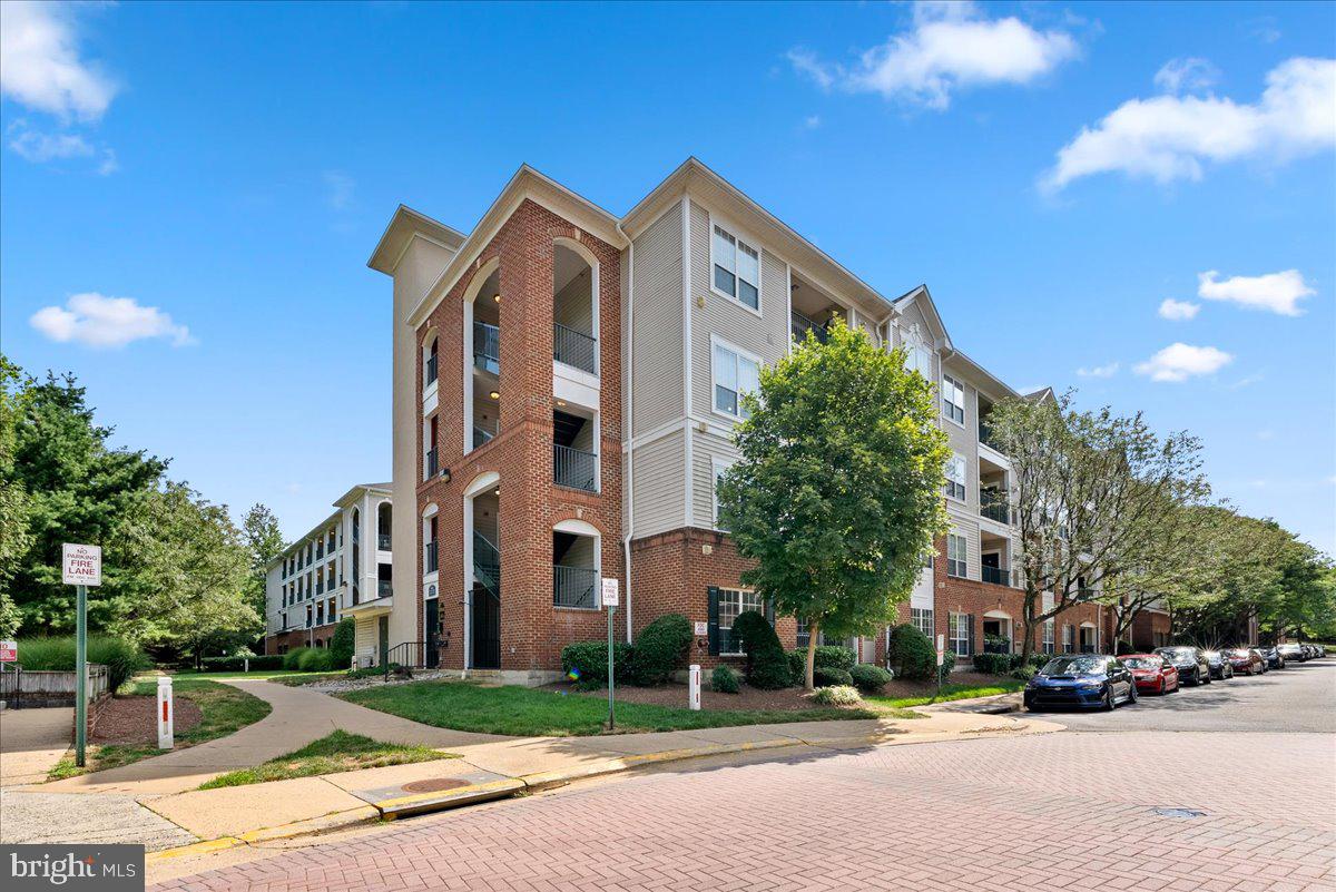 4860 EISENHOWER AVE #489 Property Photo 1