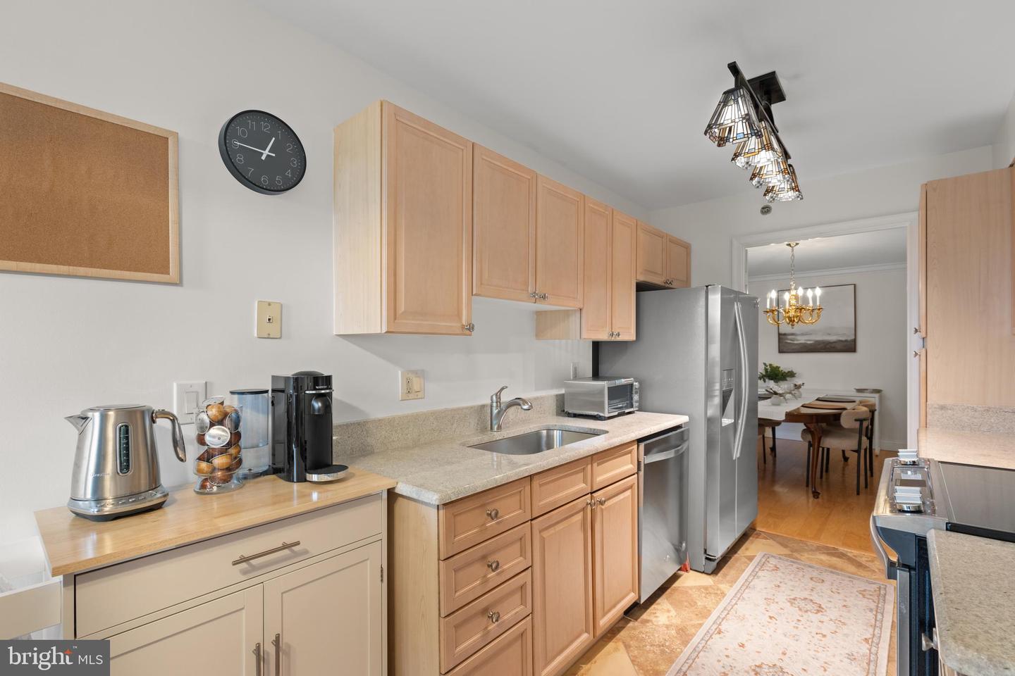 2151 Jamieson Ave #601 Property Photo 14