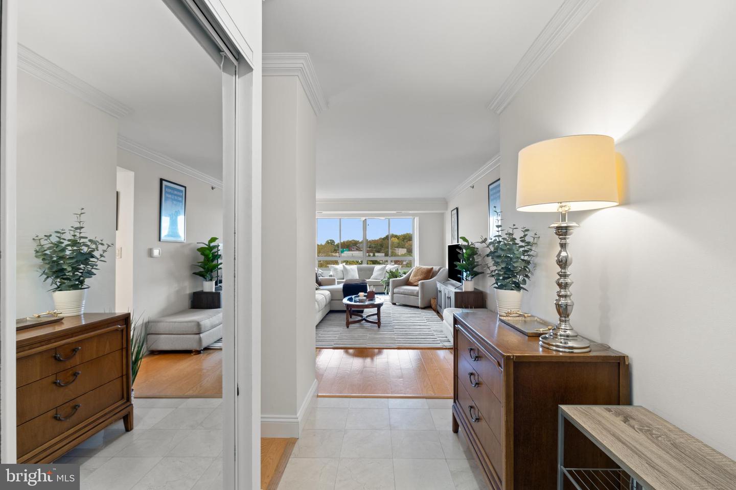 2151 Jamieson Ave #601 Property Photo 18