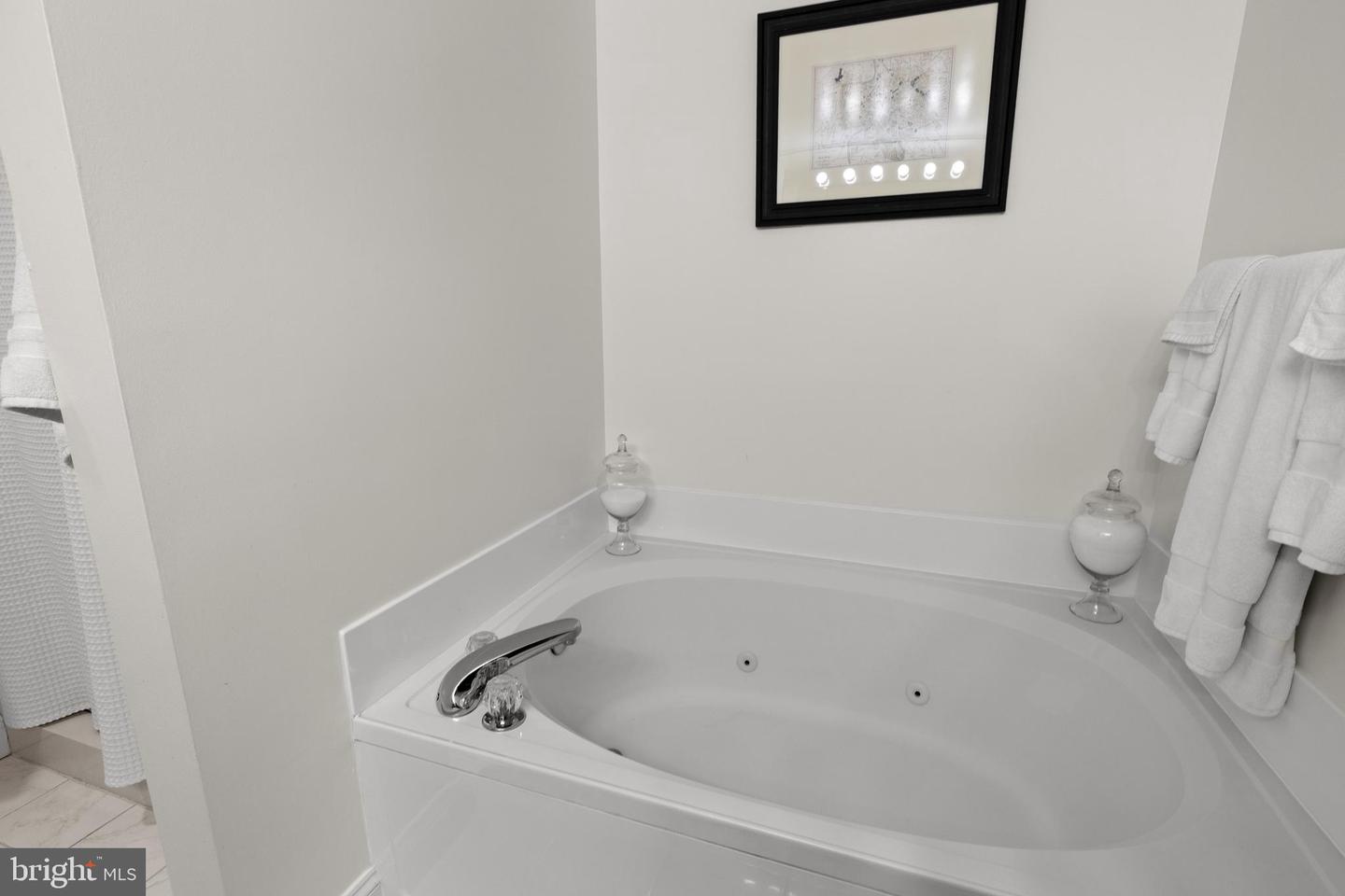 2151 Jamieson Ave #601 Property Photo 30