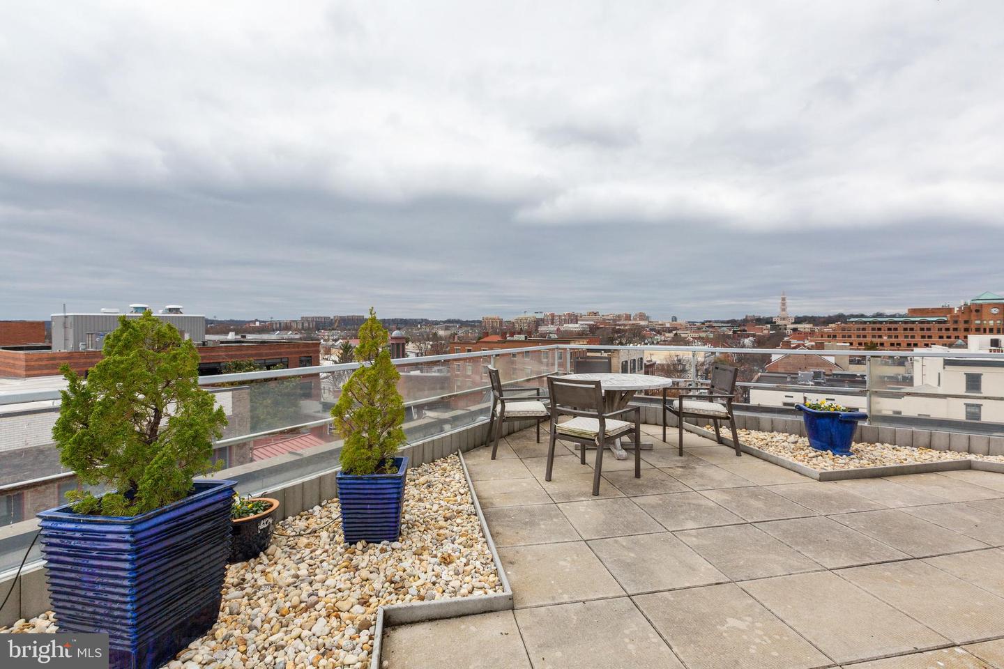 815 King St #3d Property Photo 16