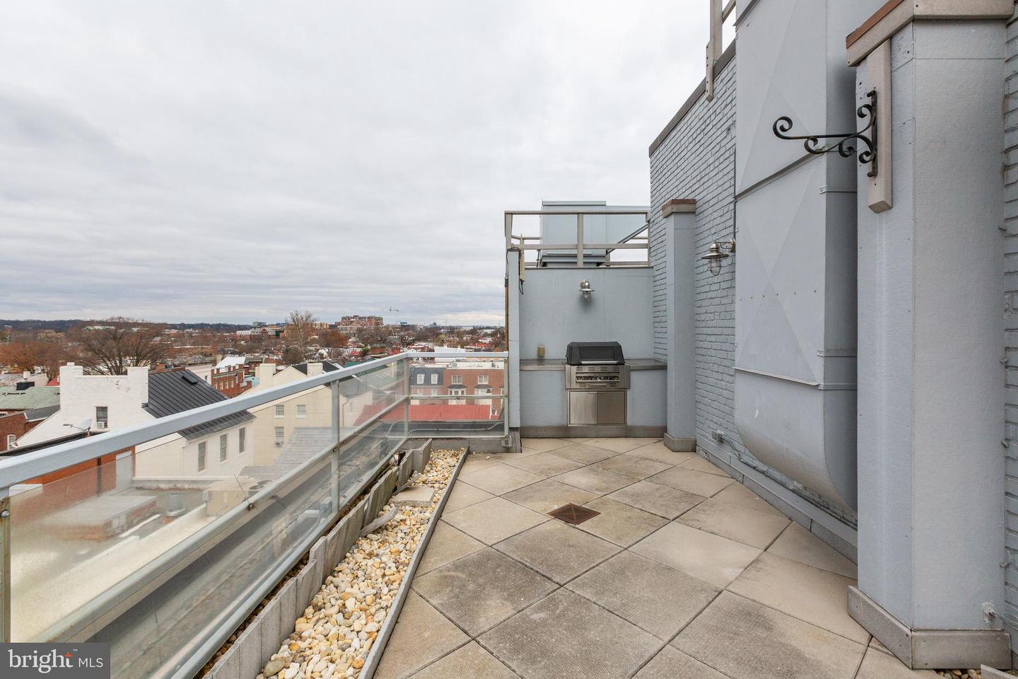 815 King St #3d Property Photo 18
