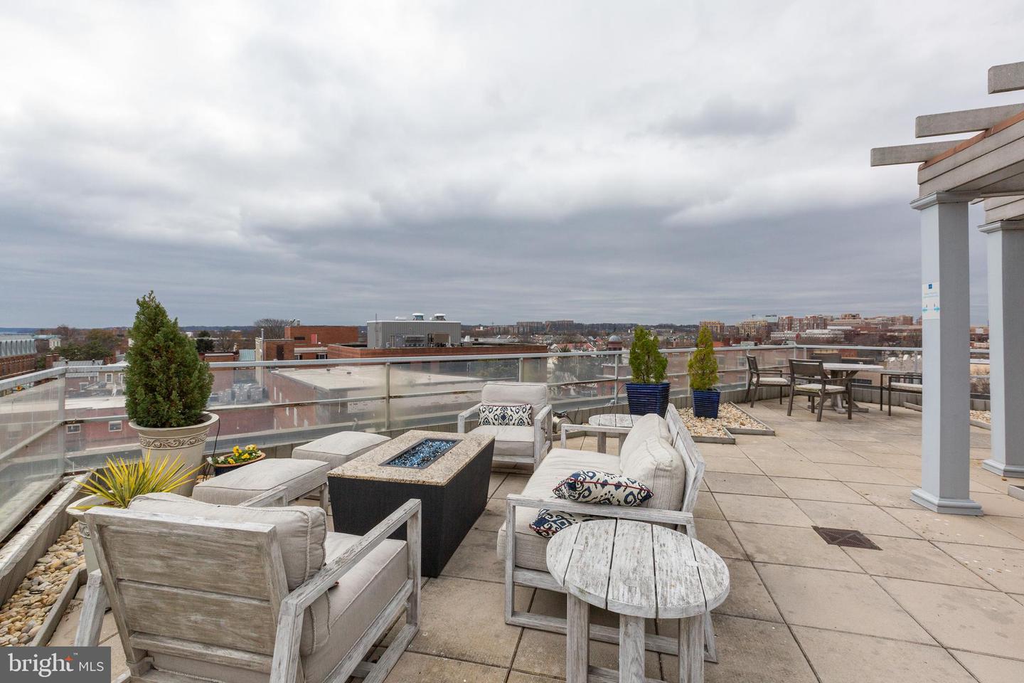 815 King St #3d Property Photo 19