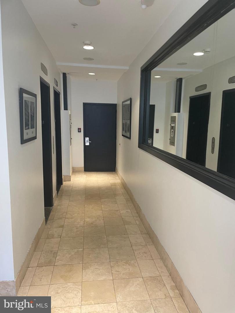 815 King St #3d Property Photo 24