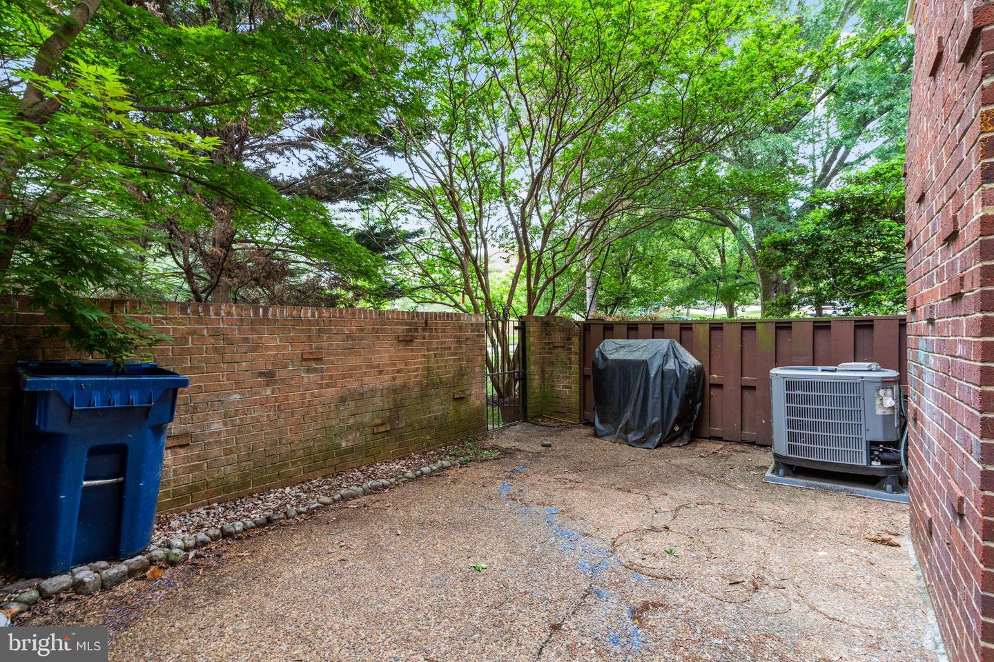 663 N Armistead St Property Photo 38