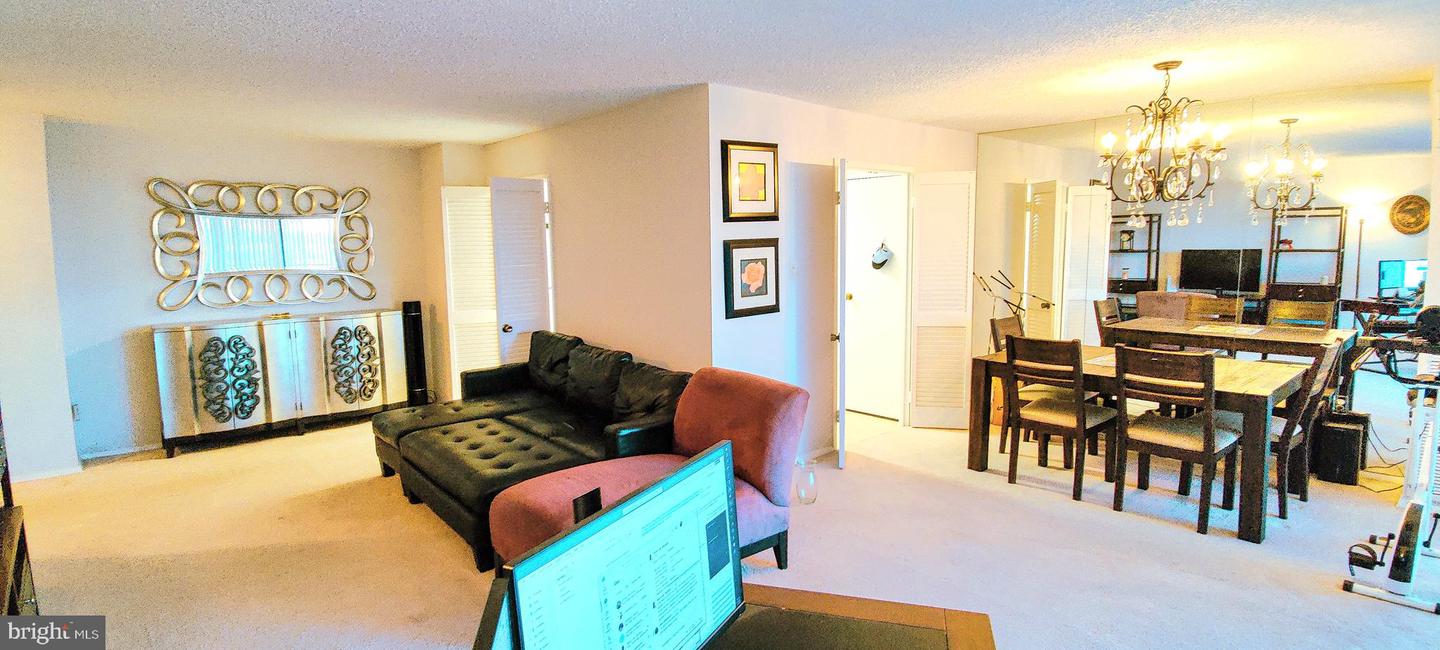 250 S Reynolds St #502 Property Photo 6