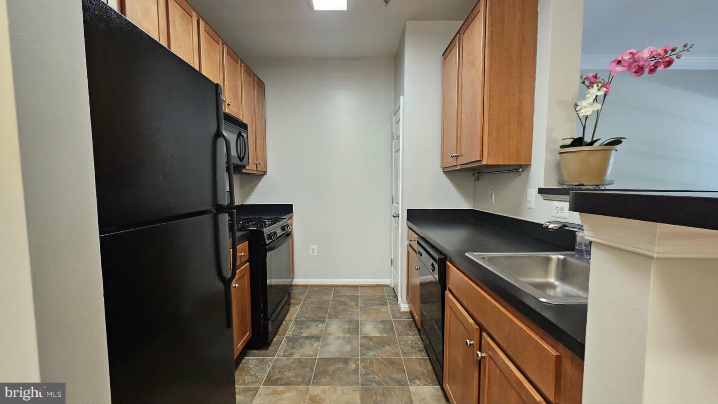 4862 Eisenhower Ave #158 Property Photo 14