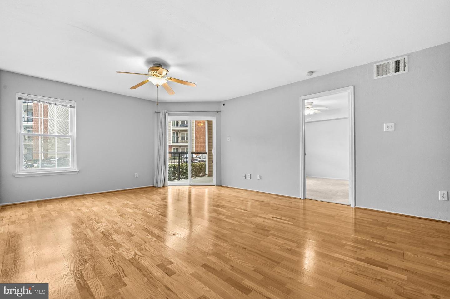 3307 Wyndham Cir #1160 Property Photo 11