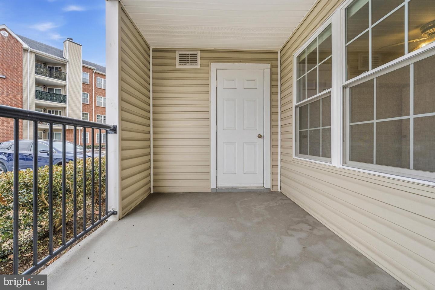 3307 Wyndham Cir #1160 Property Photo 20