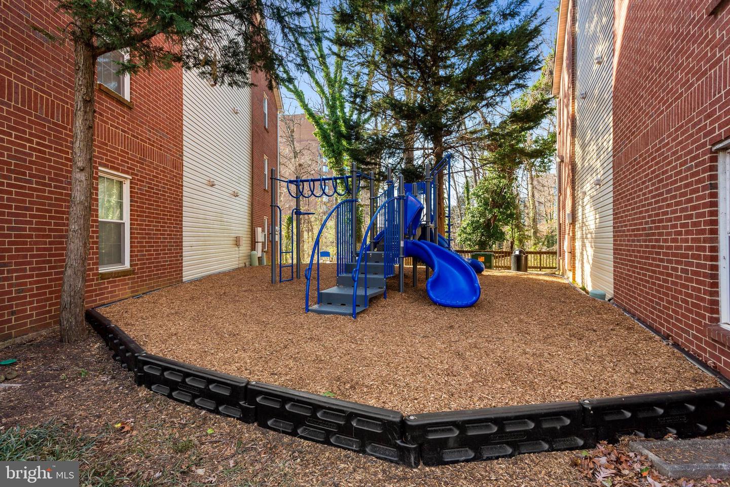 3307 Wyndham Cir #1160 Property Photo 34