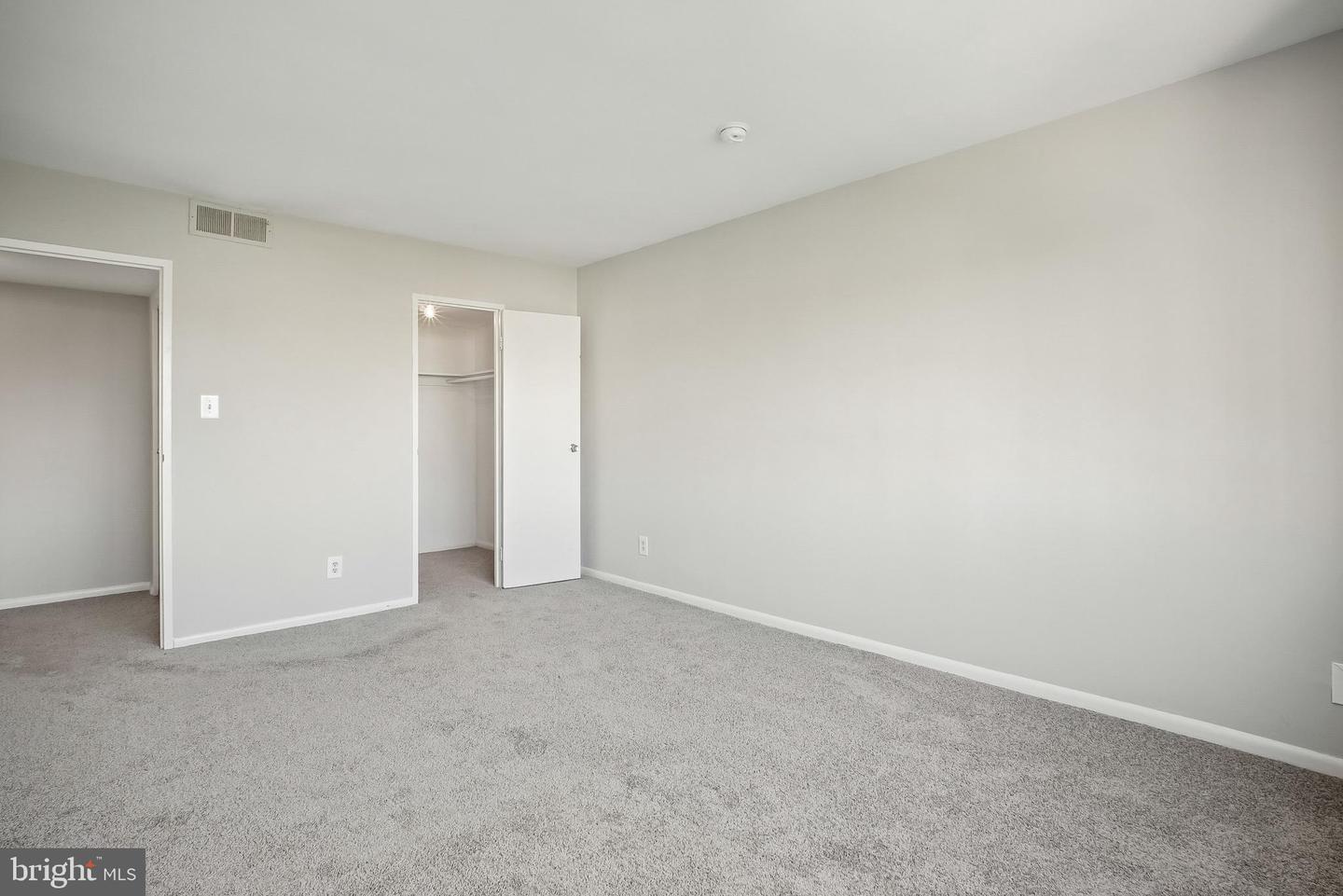 5831 Quantrell Ave #409 Property Photo 10
