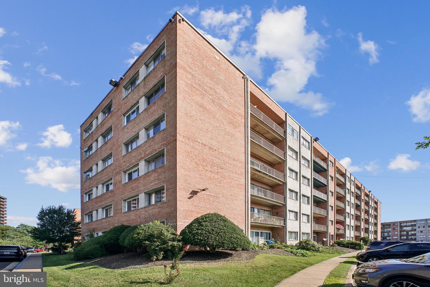 5831 Quantrell Ave #409 Property Photo 15