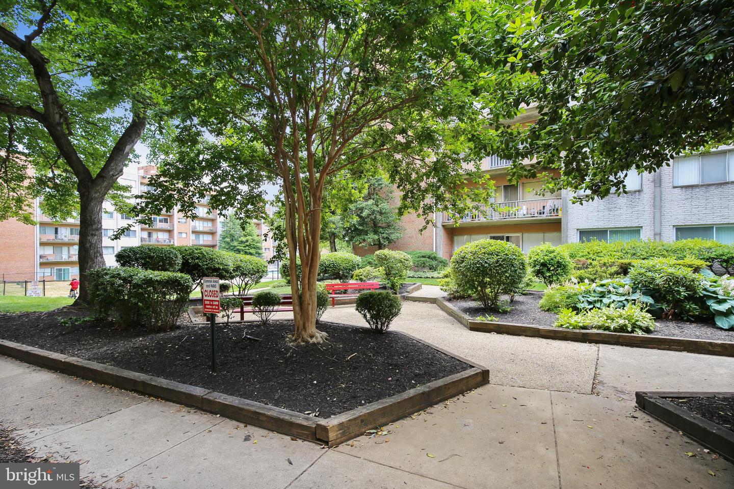 5831 Quantrell Ave #409 Property Photo 20