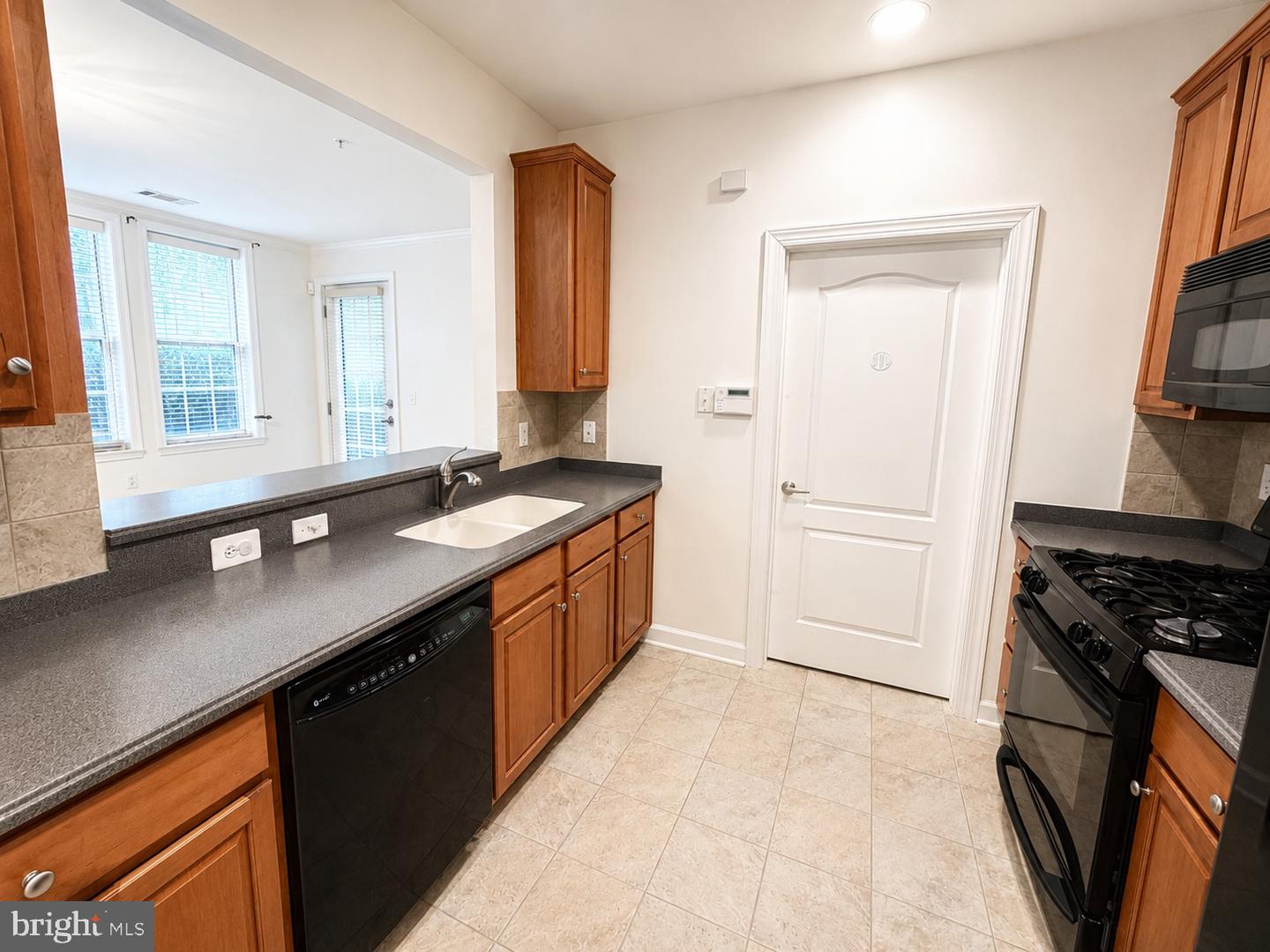 400 Cameron Station Blvd #117 Property Photo 14