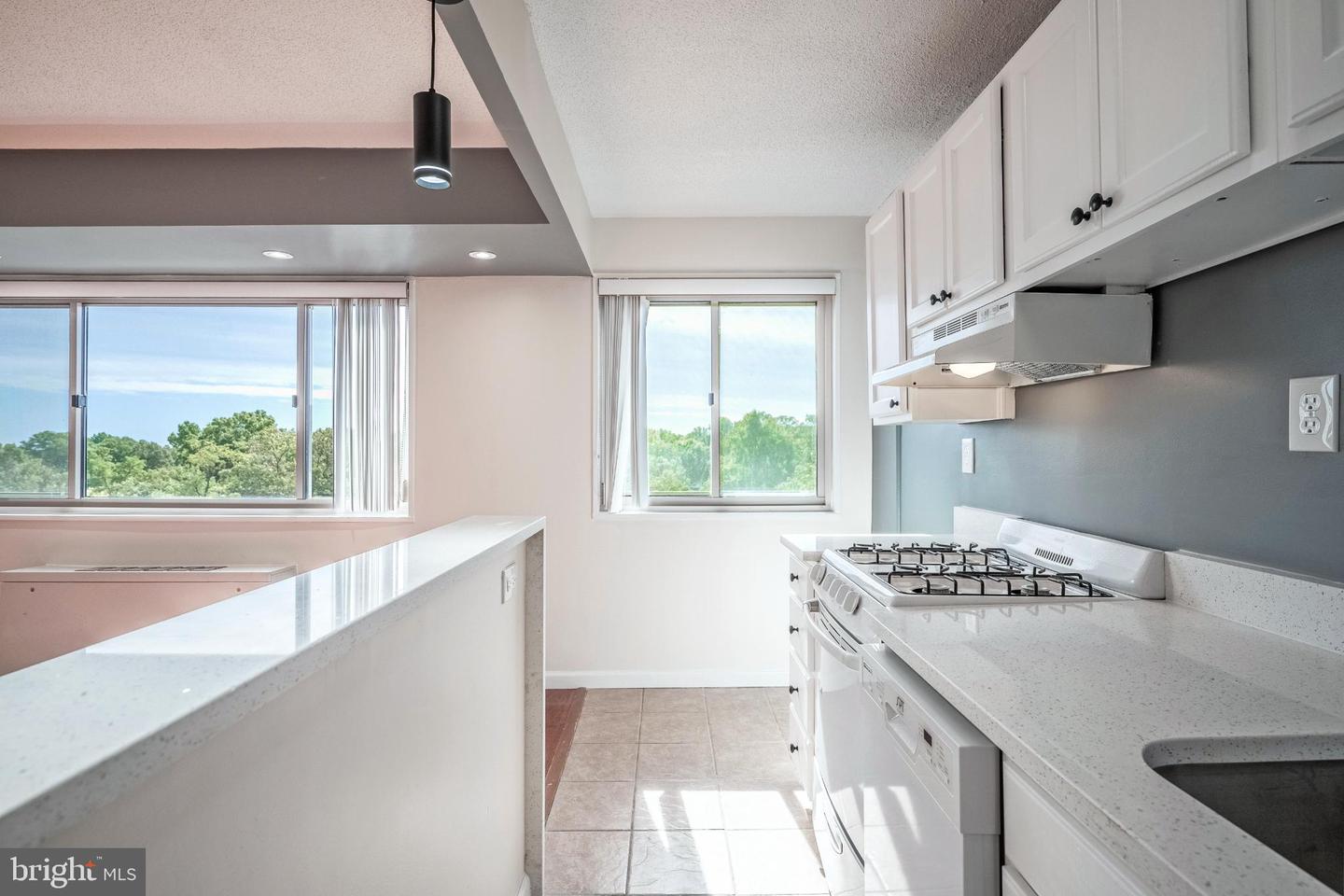 2500 N VAN DORN ST #912 Property Photo 1