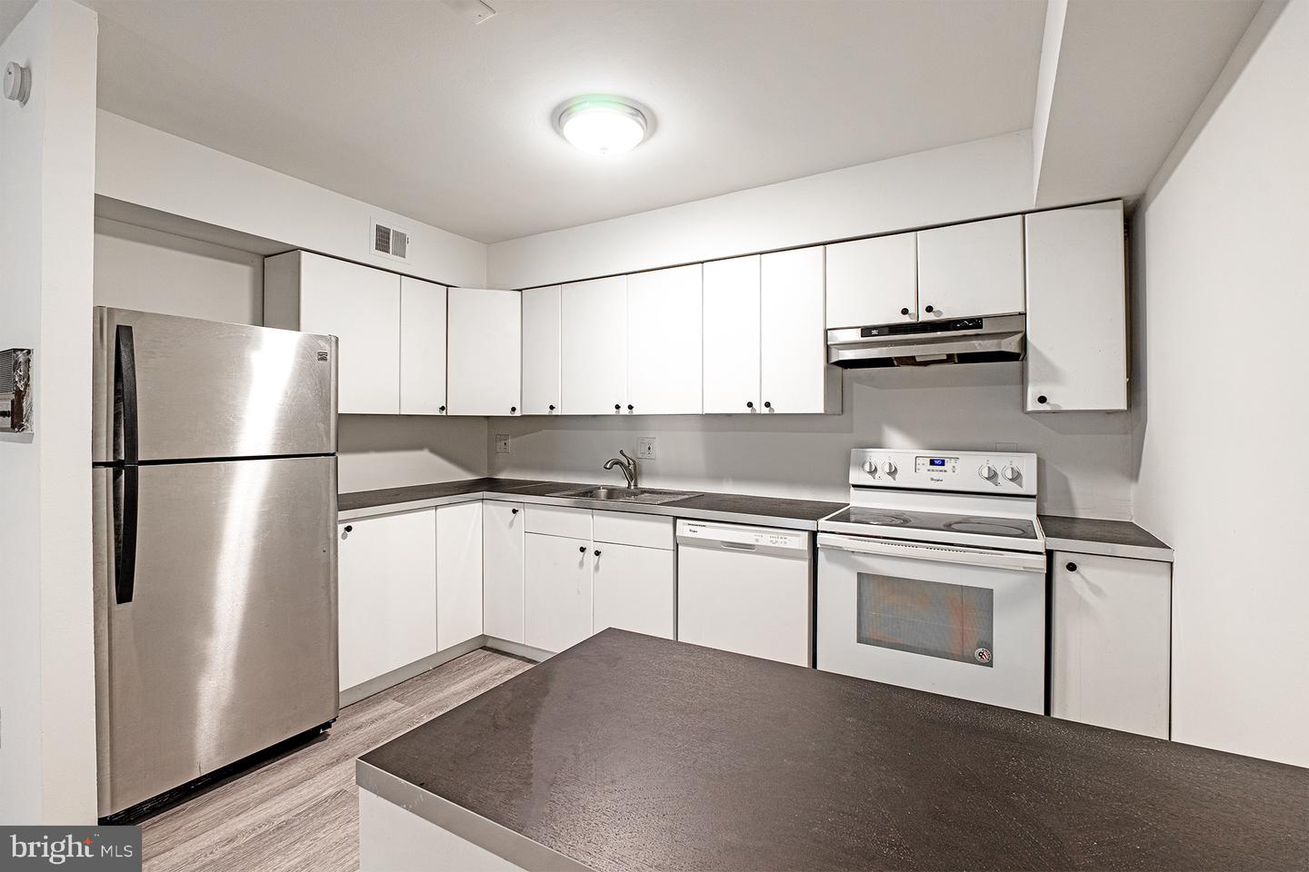 6141 Edsall Rd #b Property Photo 9