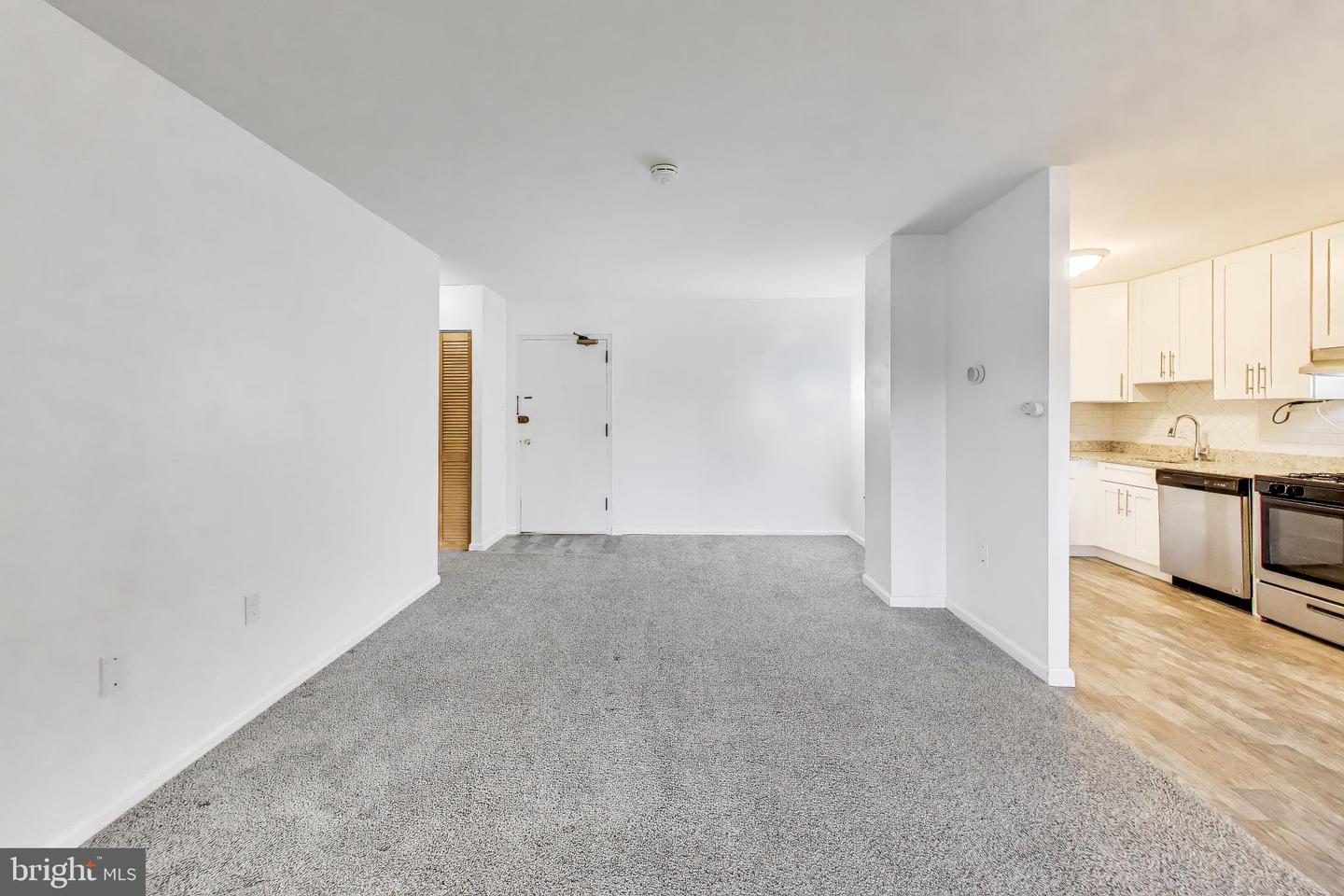 5250 Valley Forge Dr #107 Property Photo 3