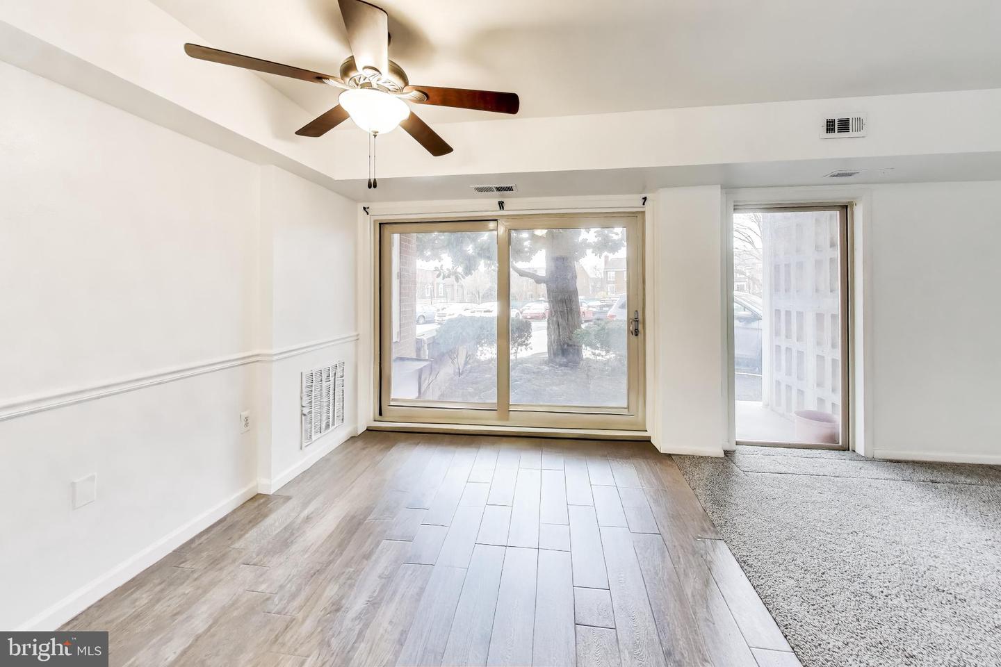5250 Valley Forge Dr #107 Property Photo 10