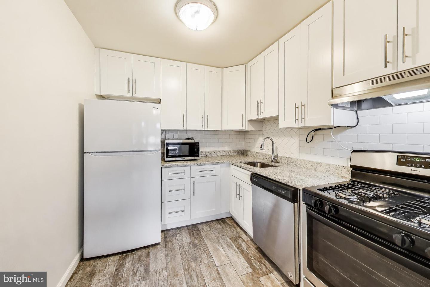 5250 Valley Forge Dr #107 Property Photo 11