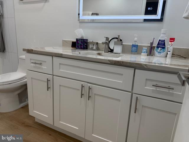203 Yoakum Pkwy #1004 Property Photo 23